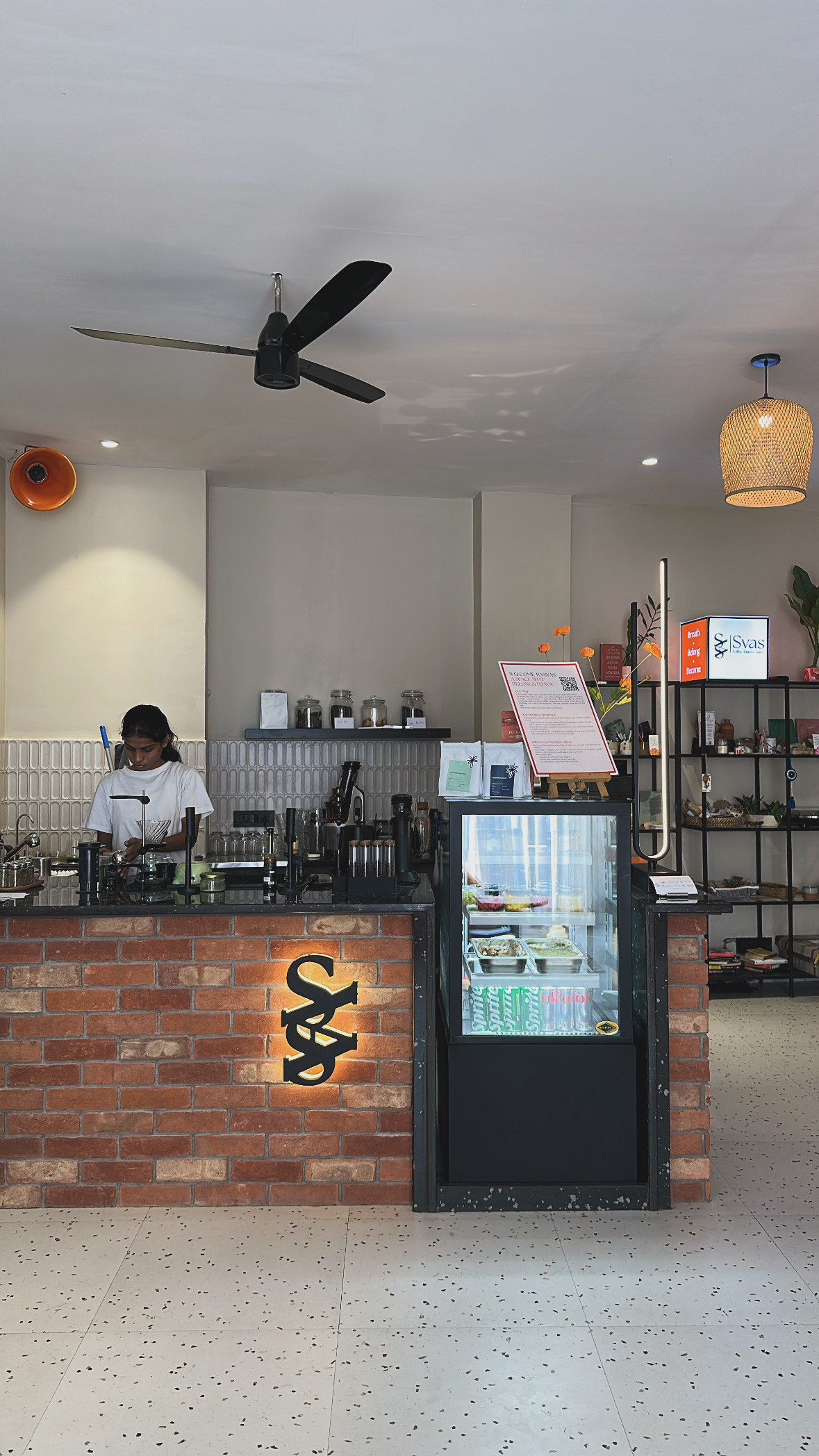 Svas cafe front